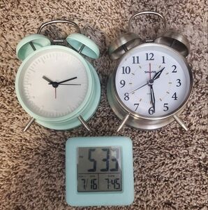 3‎ Alarm Clocks